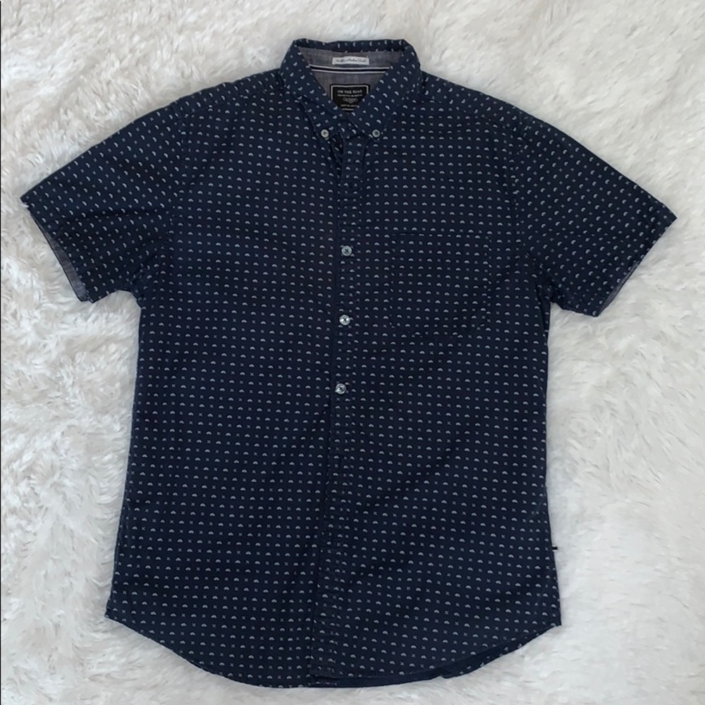 ON THE ROAD Slim Fit Size M Blue Shirt